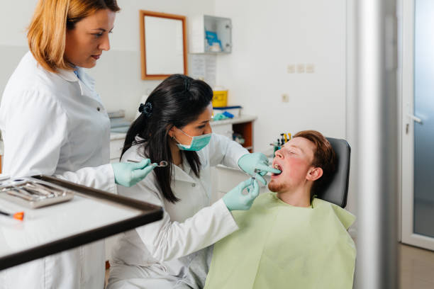 Best Emergency Treatment for Toothache in Bay City, MI